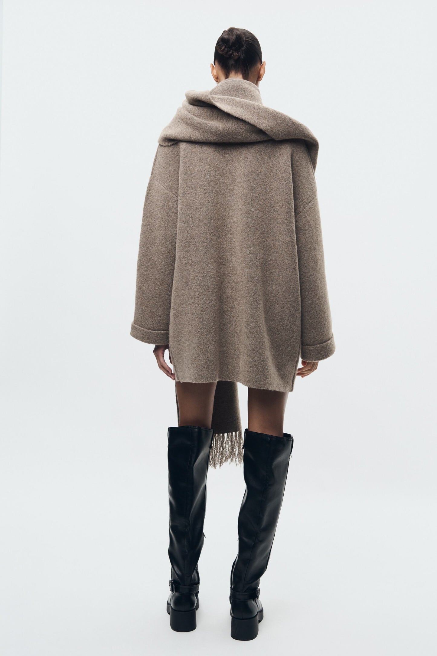 Martha Schal & Strickpullover Mantel