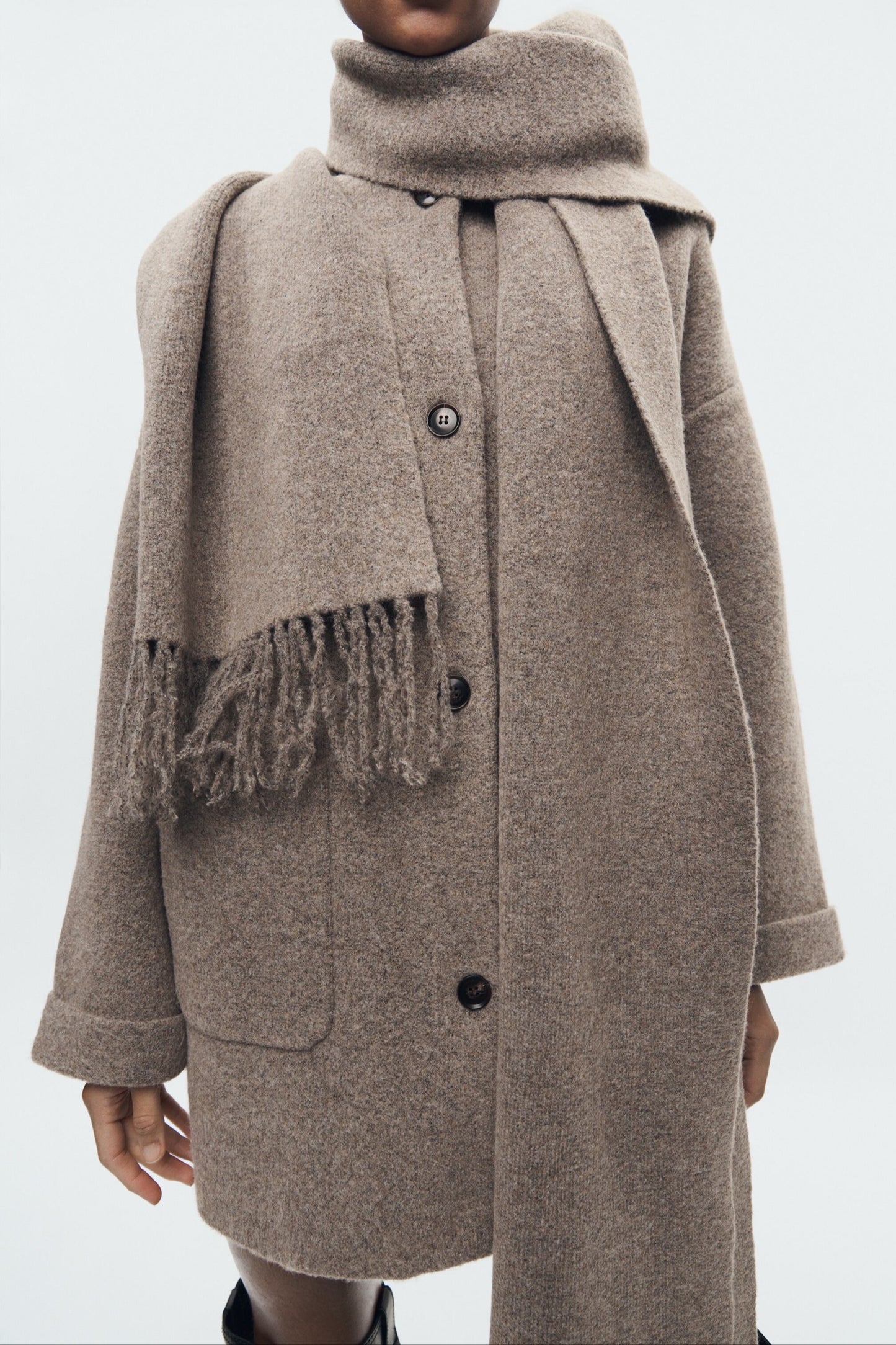 Martha Schal & Strickpullover Mantel