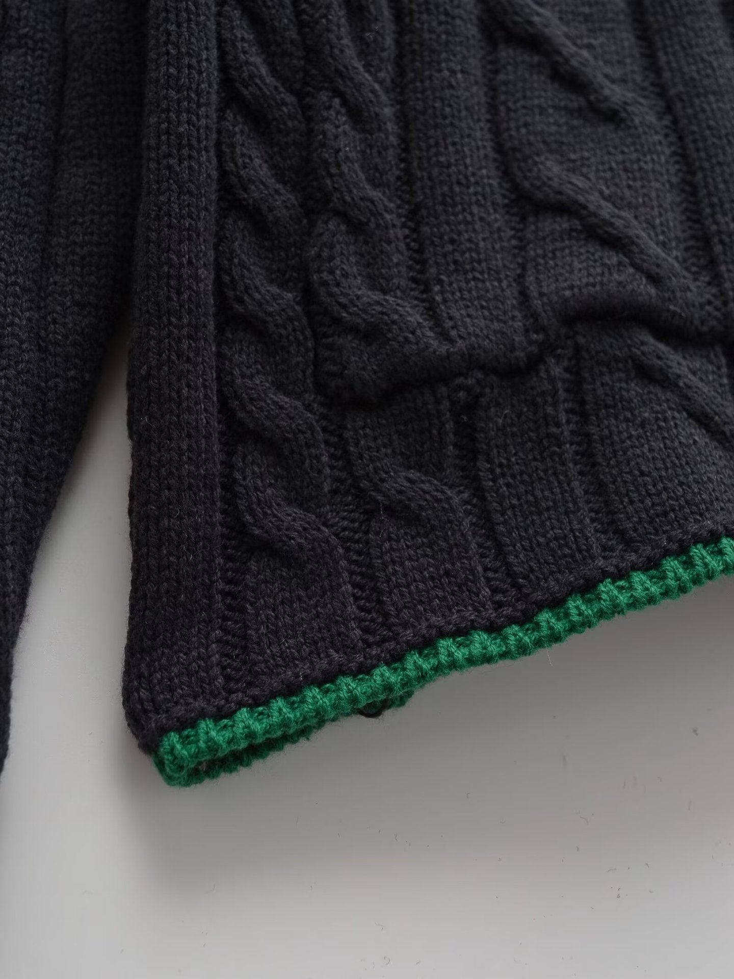 Paige Strickjacke mit Zopfmuster