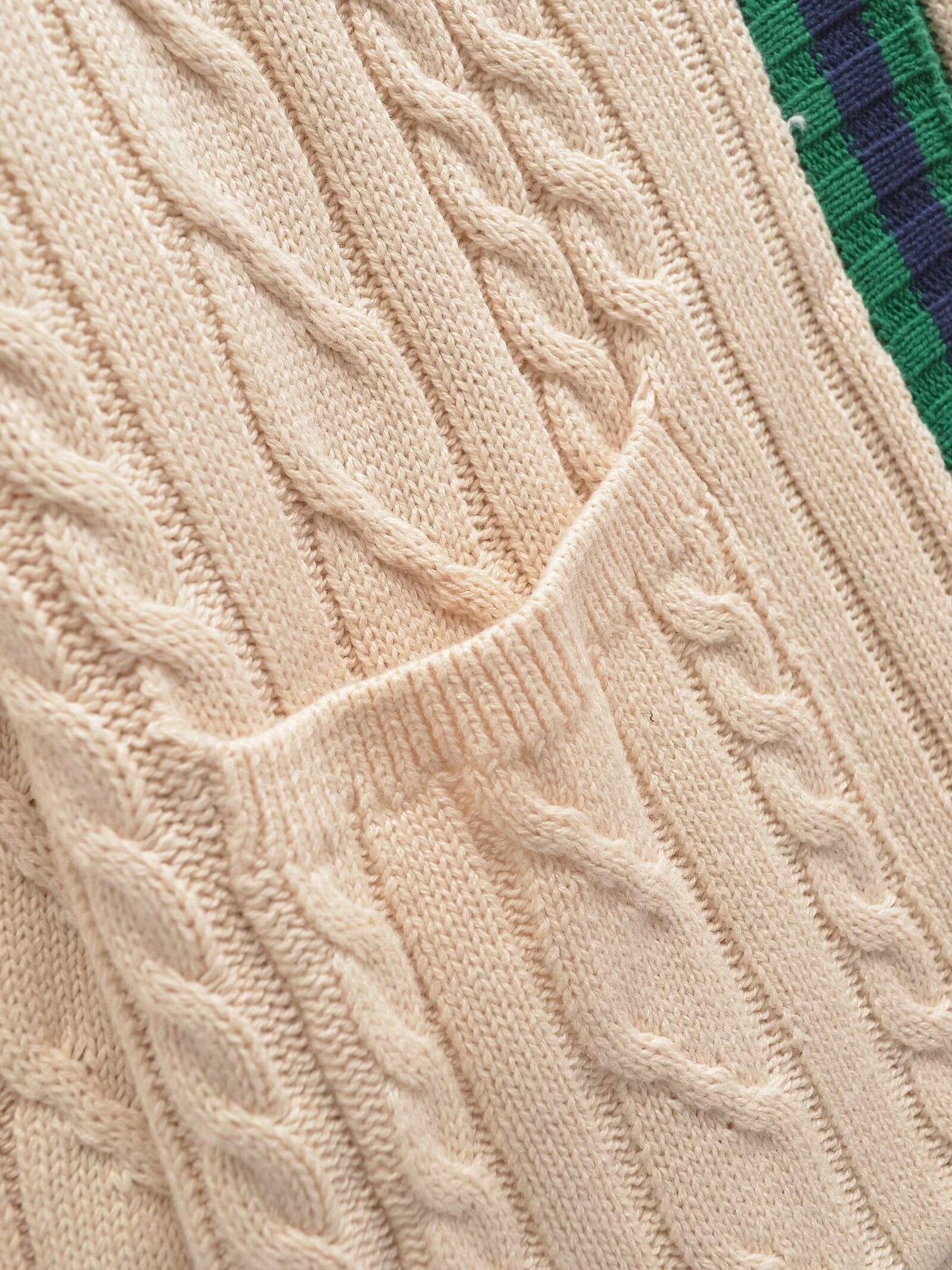 Paige Strickjacke mit Zopfmuster