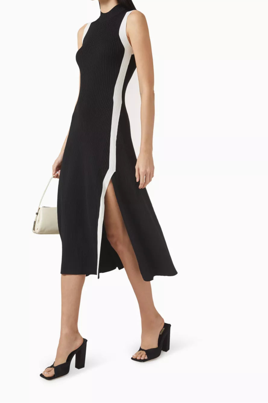 Rowena Geripptes Midikleid mit Rundhalsausschnitt