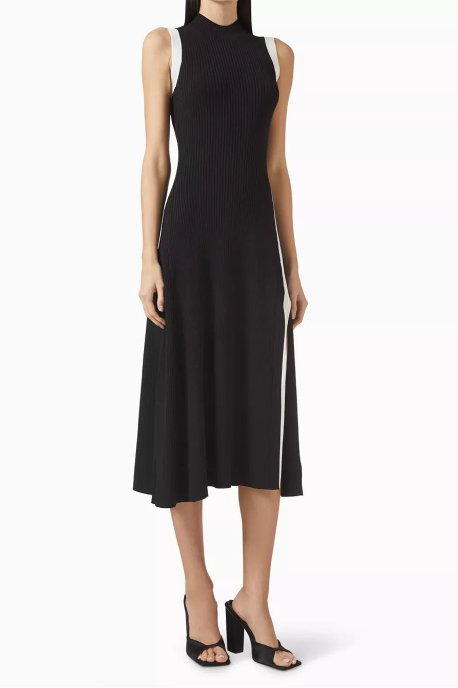 Rowena Geripptes Midikleid mit Rundhalsausschnitt