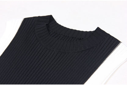 Rowena Geripptes Midikleid mit Rundhalsausschnitt