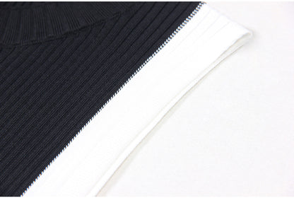 Rowena Geripptes Midikleid mit Rundhalsausschnitt
