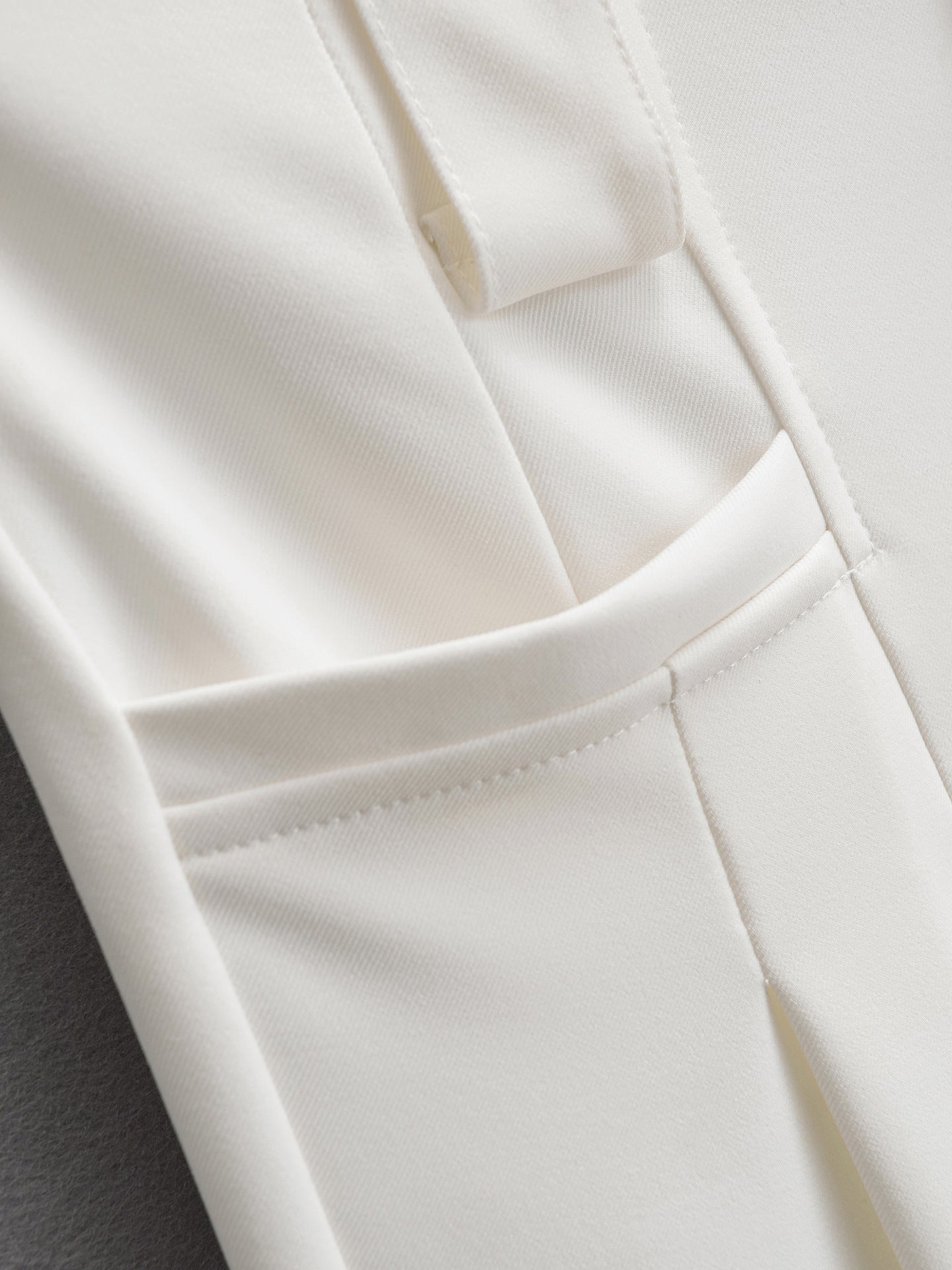 Pam Wide-Leg Pleated Pants