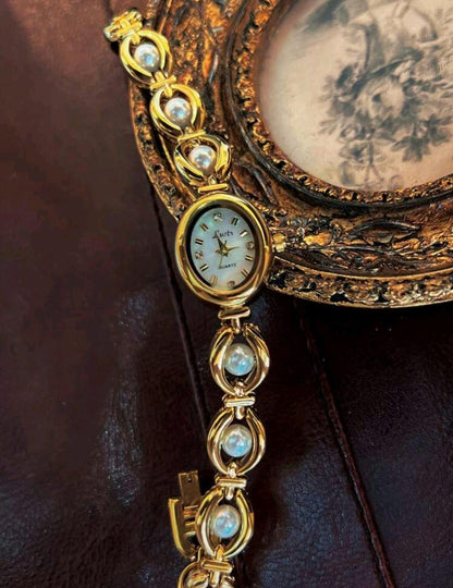 Timeless vintage pearl watch